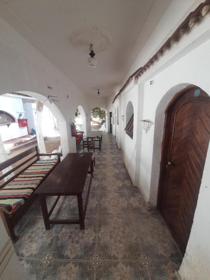 Fighting Kangaroo Camp Hotel Дахаб Екстериор снимка